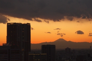 Tokyo sunset over Mt Fuji